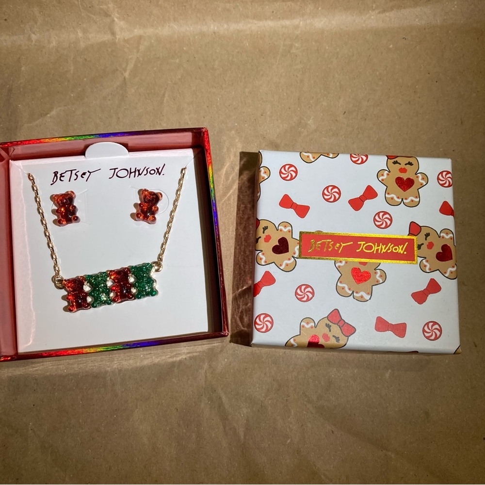 Betsey Johnson bear necklace & earrings set